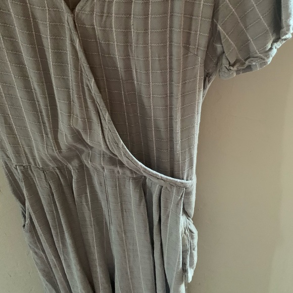 Adorable And Away Jumpsuit - Picture 4 of 4